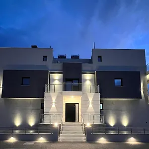 https://christina-suites.hotelschalkidiki.net