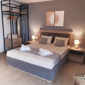 https://studio-wilem.hotelschalkidiki.net